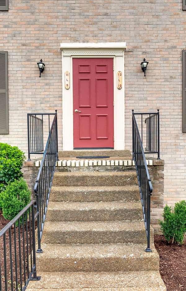 1011 Murfreesboro Rd #L10, Franklin, TN 37064