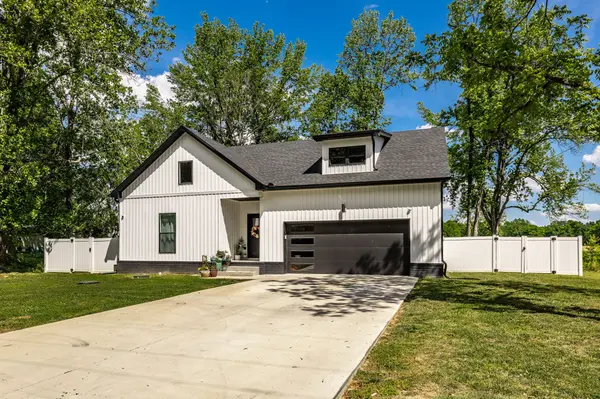 1885 Woodruff Ave, Greenbrier, TN 37073