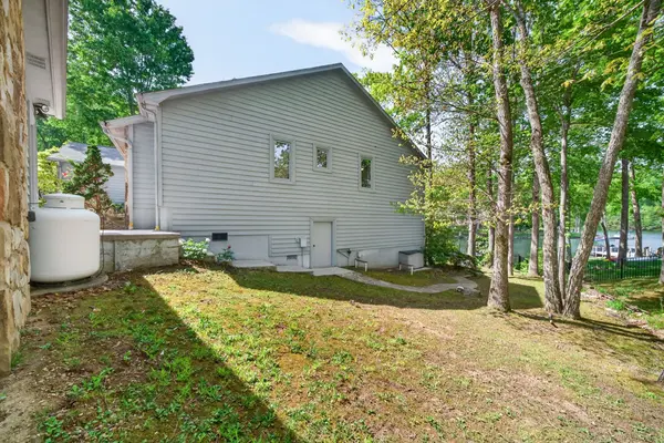 167 Markham Ln, Crossville, TN 38558
