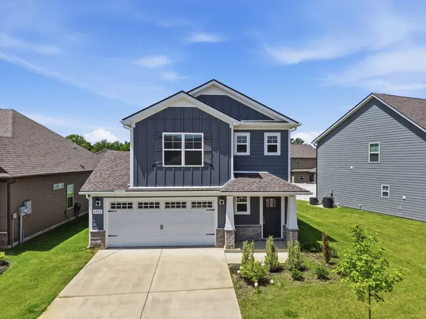3722 Stormy Ln, Rockvale, TN 37153