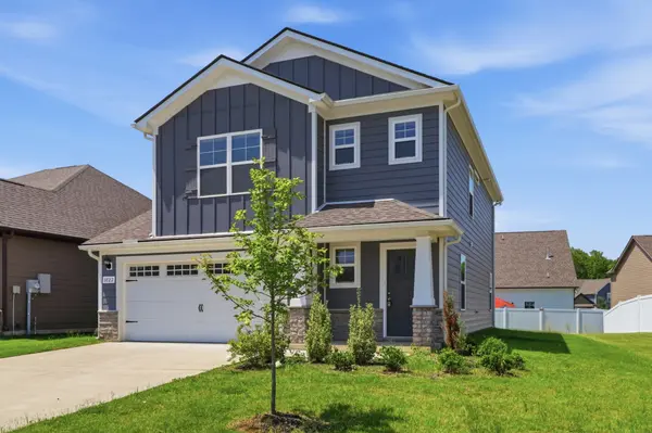 3722 Stormy Ln, Rockvale, TN 37153