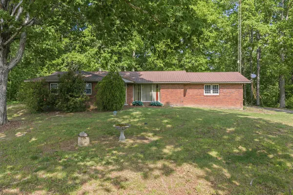 4536 Brooksie Thompson Rd,  Decaturville,  TN 38329