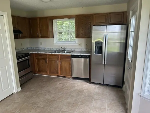 252 Ray Dr, Clarksville, TN 37042