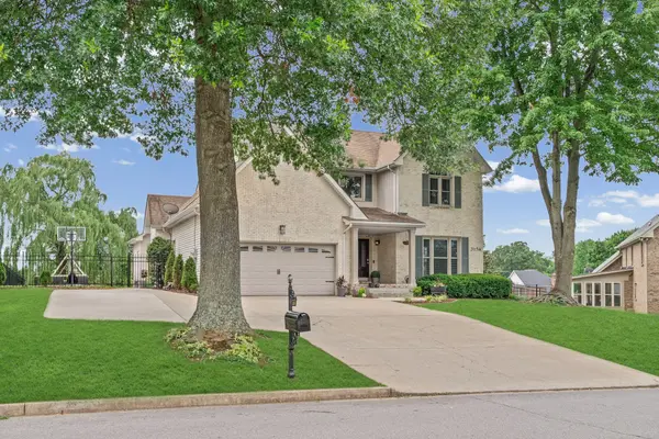 3154 Quincy Ln, Clarksville, TN 37043