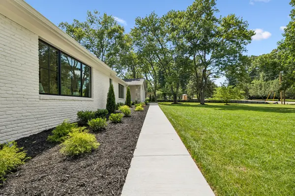 8011 Wikle Rd #E, Brentwood, TN 37027