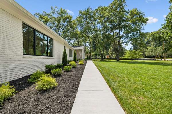 8011 Wikle Rd #E, Brentwood, TN 37027