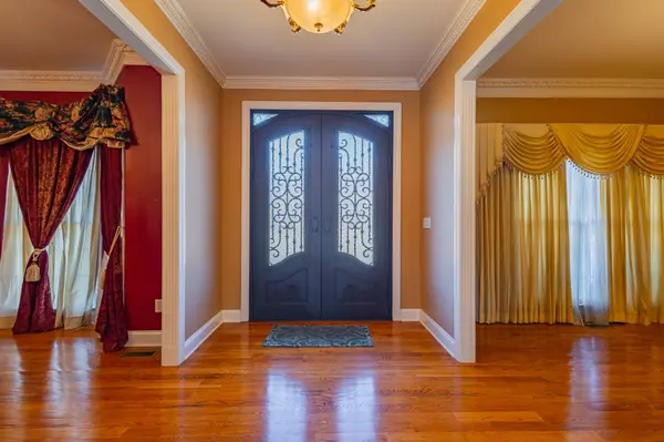 114 Courtside Ln, Tullahoma, TN 37388