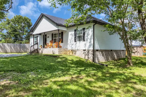 203 Martha St, Shelbyville, TN 37160