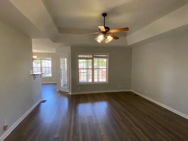 547 Fox Trot Dr, Clarksville, TN 37042