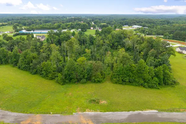 4 Johnson Chapel Rd, Sparta, TN 38583