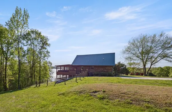 201 Bell Memorial Dr, Estill Springs, TN 37330