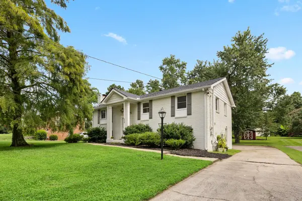 608 Harpeth Pkwy #E, Nashville, TN 37221