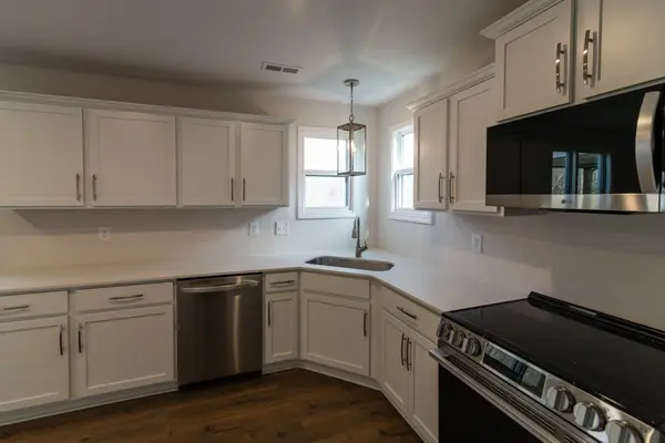 9 Miller Farm, Clarksville, TN 37043
