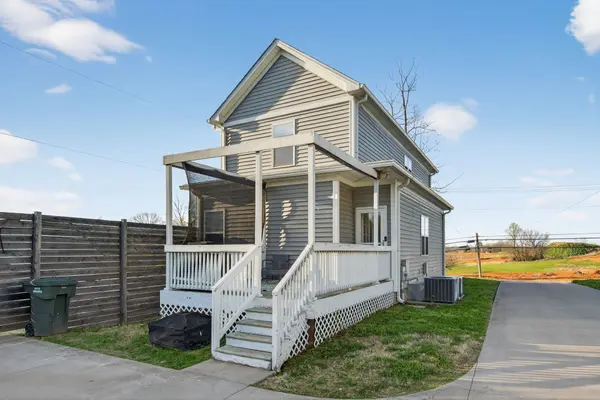813 5th Ave #E, Springfield, TN 37172