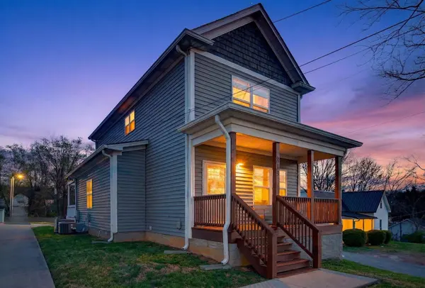 813 5th Ave #E, Springfield, TN 37172