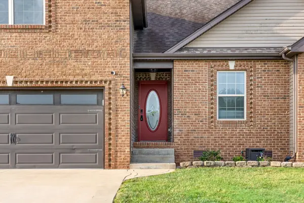 1959 General Neyland Dr, Clarksville, TN 37042