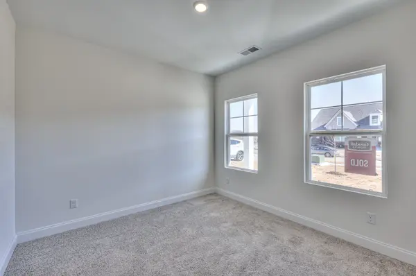 2019 Bennett Creek Dr, Columbia, TN 38401