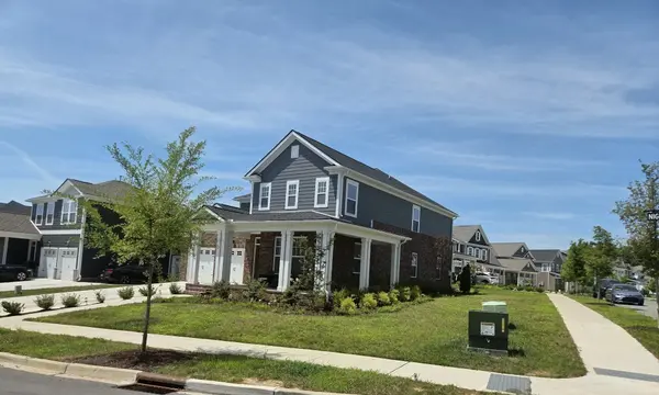 842 Nightingale Ave, Hendersonville, TN 37075