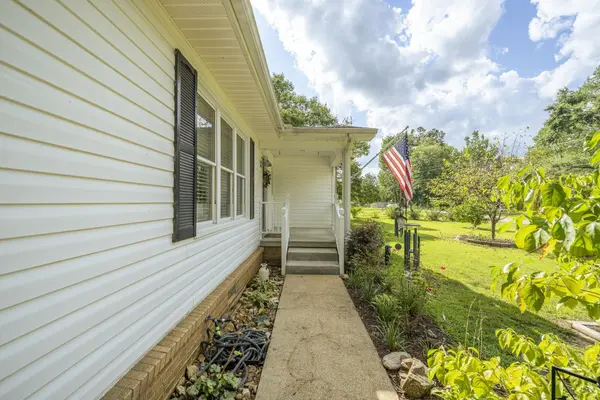 130 NEILL CEMETERY DR, Savannah, TN 38372