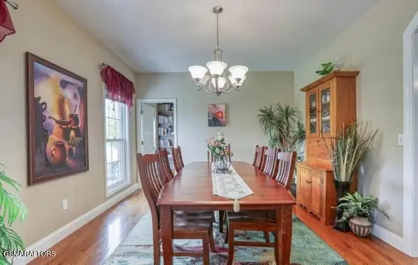 849 Pinnacle Drive, Dandridge, TN 37725
