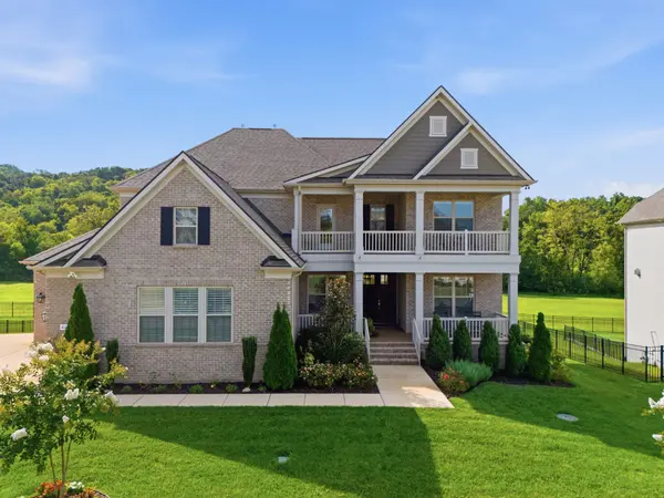 3170 Chase Point Dr, Franklin, TN 37067
