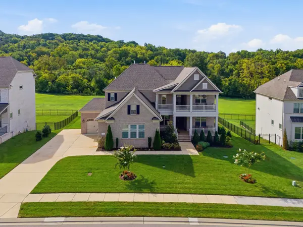 3170 Chase Point Dr, Franklin, TN 37067