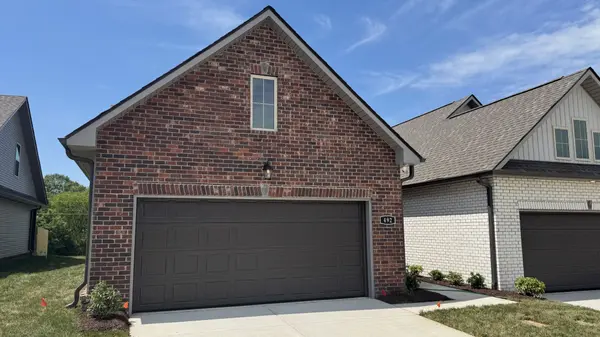 492 W Foxrun, Springfield, TN 37172