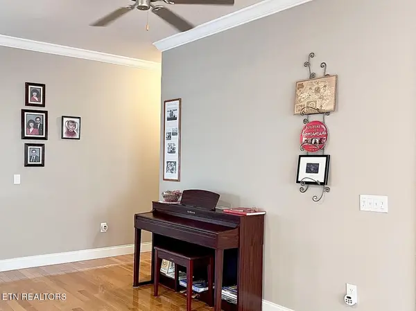 1011 Wentford Ave, Sweetwater, TN 37874