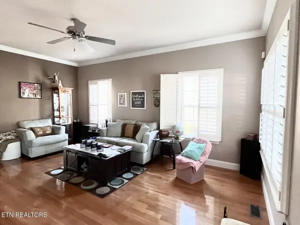 1011 Wentford Ave, Sweetwater, TN 37874