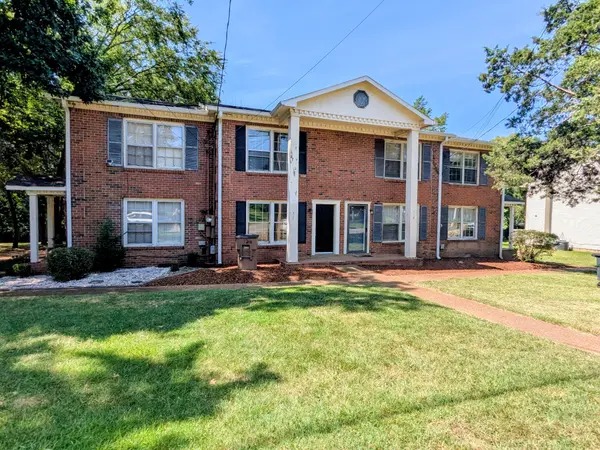 732 Holder Dr, Nashville, TN 37217