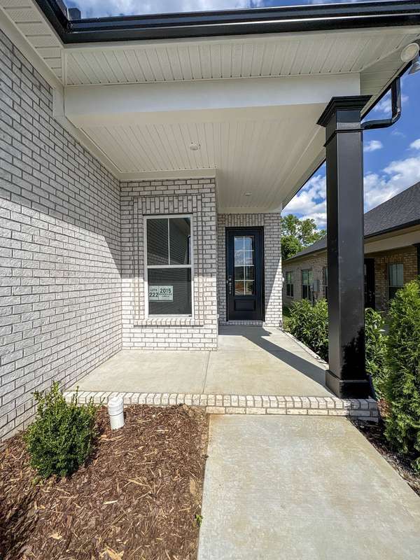 2015 Horseshoe Cir, Gallatin, TN 37066