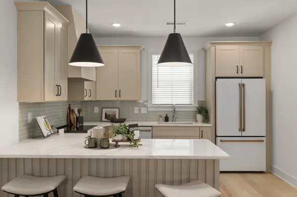 129 Hart, Nashville, TN 37207