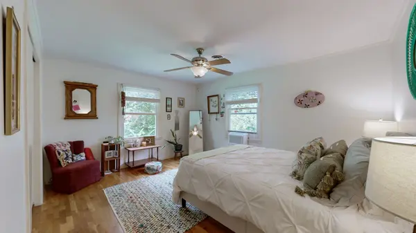 1208 Sherwood St, Paris, TN 38242