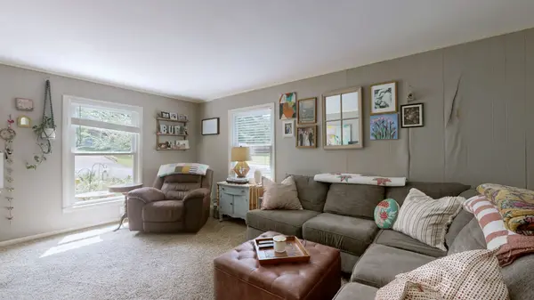 1208 Sherwood St, Paris, TN 38242