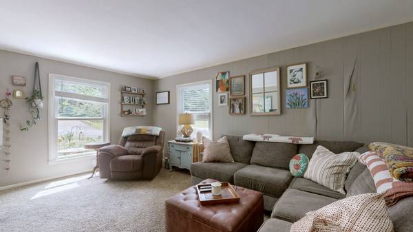 1208 Sherwood St, Paris, TN 38242
