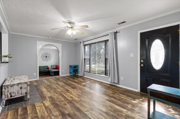 1389 Meadowood Drive, Hixson, TN 37343