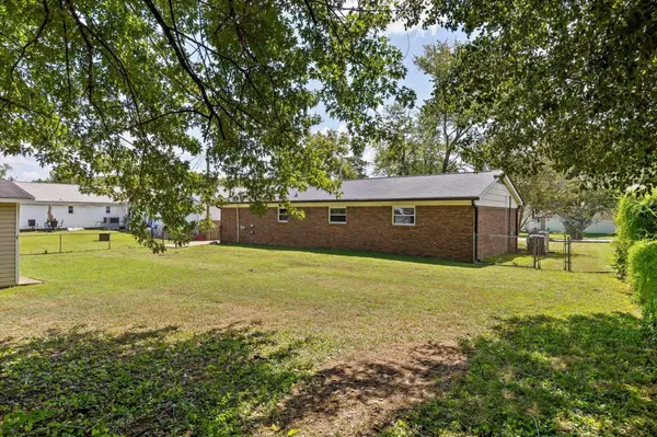 1389 Meadowood Drive, Hixson, TN 37343