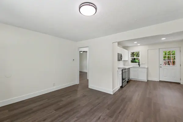 633 N Ridgewood Dr., Wichita, KS 67208