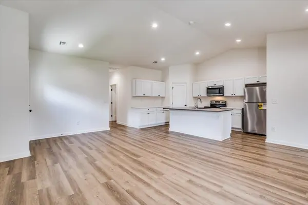 15210 W Kristina St, Goddard, KS 67052