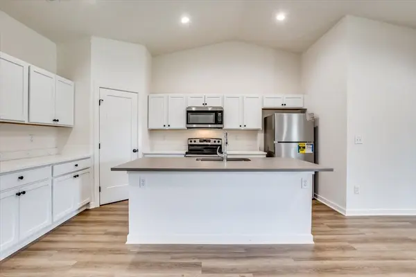 15210 W Kristina St, Goddard, KS 67052
