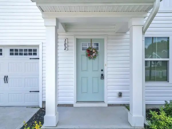 102 Copper Creek CIR, Clinton, SC 29325