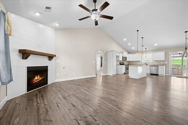 176 Coleman RD, Wellford, SC 29385