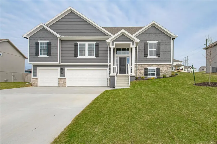 10144 N Brighton AVE, Kansas City, MO 64156