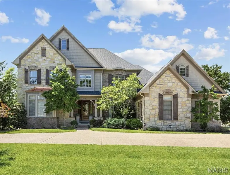 783 N Mason RD, Creve Coeur, MO 63141