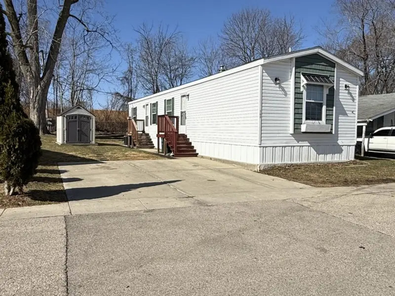 38455 N Sheridan RD #768, Beach Park, IL 60087