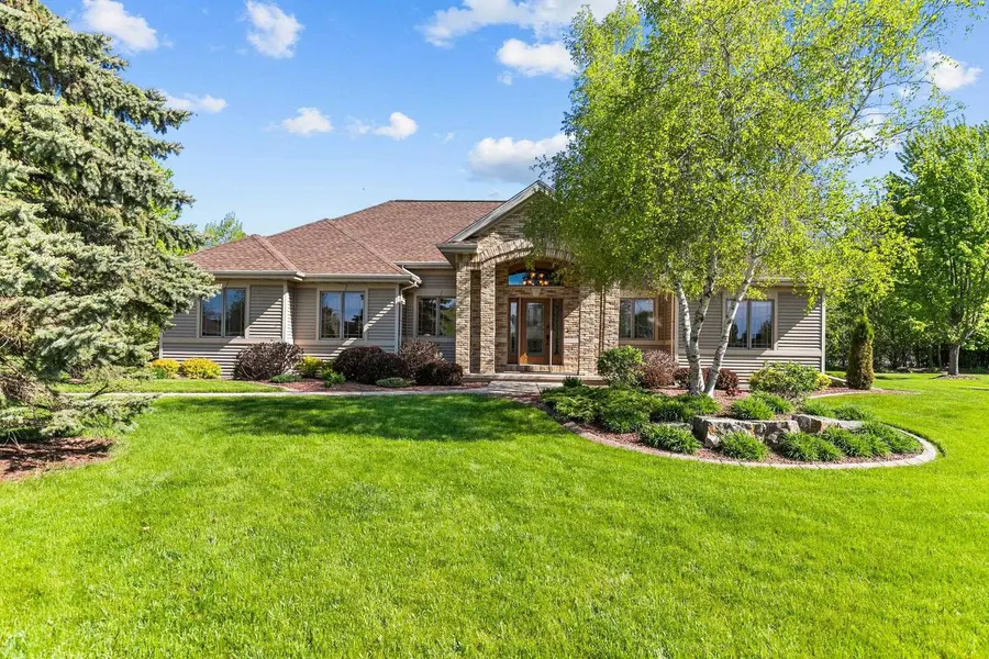 N8454 MUIRFIELD WAY, Menasha, WI 54952