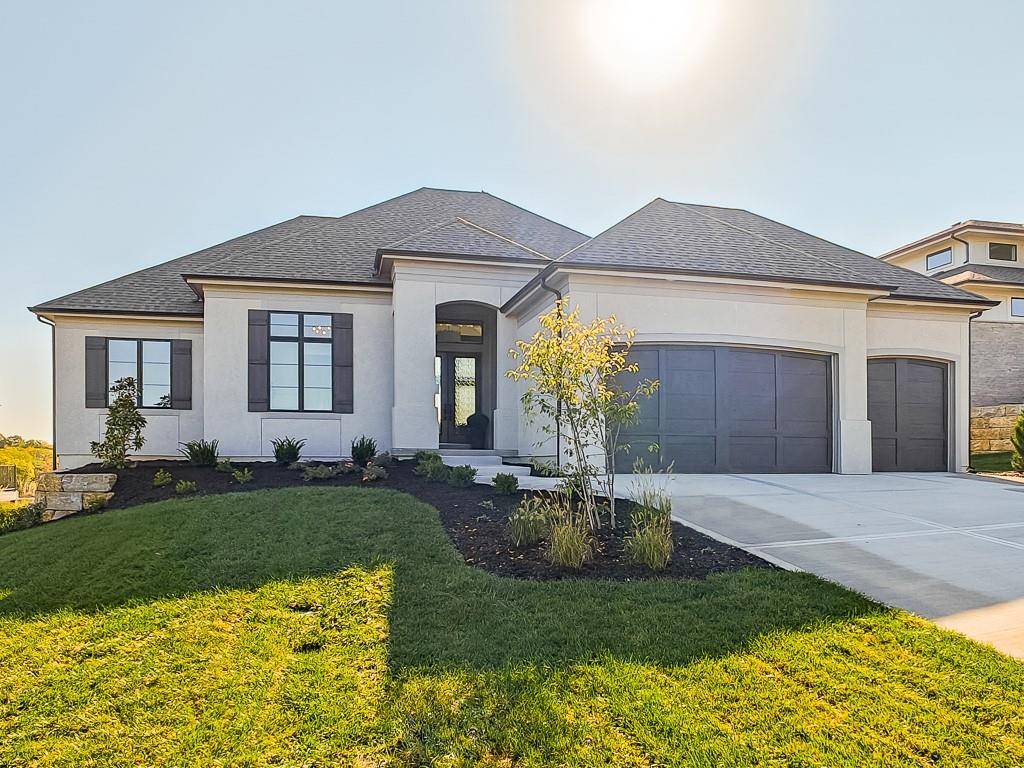 8005 Millridge ST, Shawnee, KS 66220