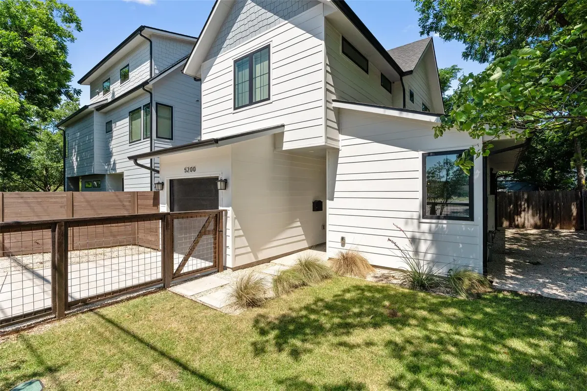 5200 Grover Ave, Austin, TX 78756