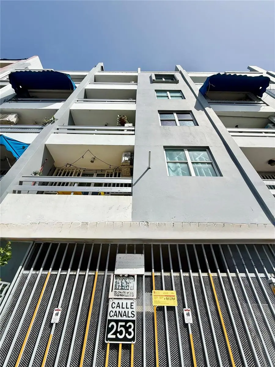 253 CALLE CANALS #305, San Juan, PR 00907