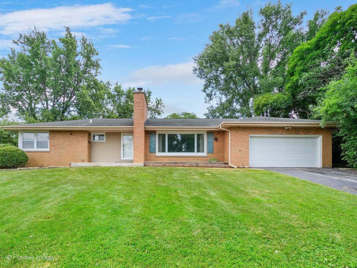 16W055 63rd ST, Willowbrook, IL 60527